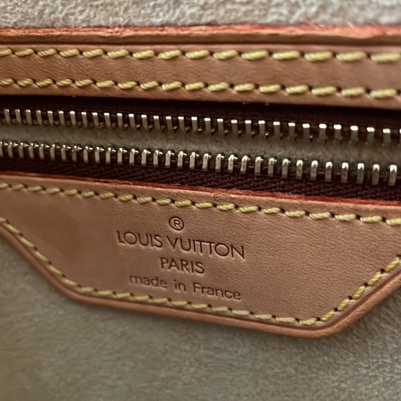 Pristine Louis Vuitton Business Tote - Picture 2 of 13